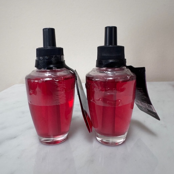 Lot of 3 Bath & Body Works Twisted Peppermint Tis The Season Wallflowers Refills - Picture 7 of 7